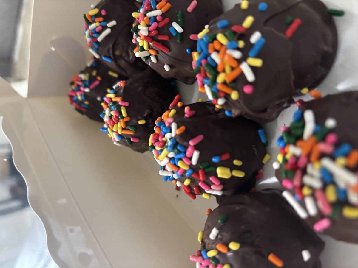Chocolate cake pops